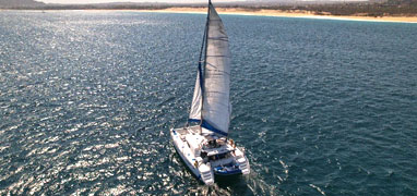 Experiencia en Catamarán Satori al Atardecer