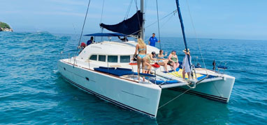 38’ Private Sailing Catamaran Charter