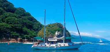 50’ Classic Sailboat Charter in Banderas Bay